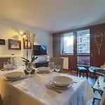 Snow Life House 布勒伊-切尔维尼亚